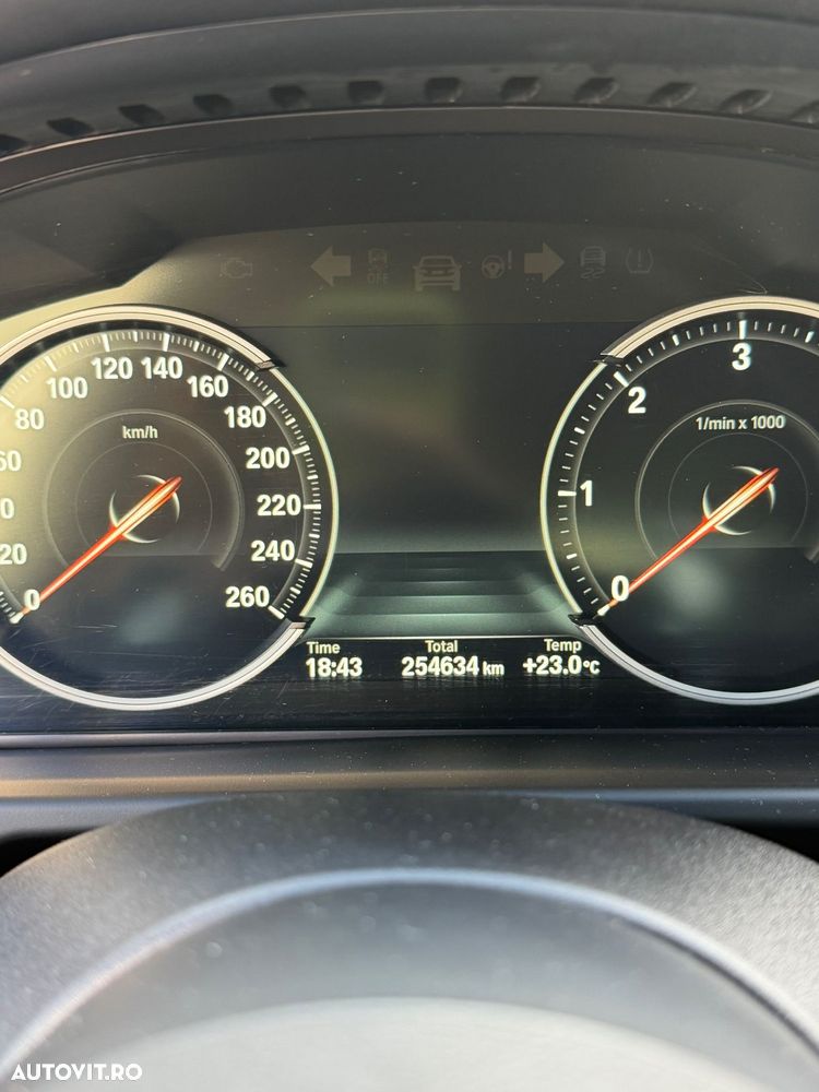 BMW X6 xDrive40d - 14