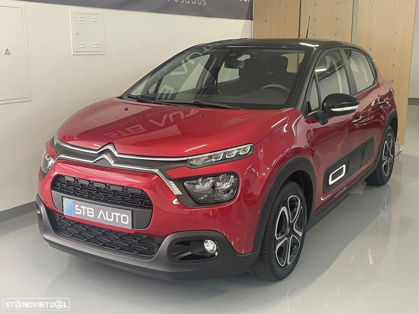 Citroën C3 1.2 PureTech Shine - 25