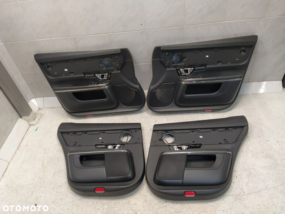 JAGUAR XJ XJR X351 FOTELE LEWA PRAWA PRZÓD PRZEDNIE KANAPA TYŁ TYLNA PODGRZEWANE WENTYLOWANE ELEKTRYCZNE PAMIĘĆ BOCZKI DRZWI KOMPLET ZNACZEK R ORYGINAŁ - 23