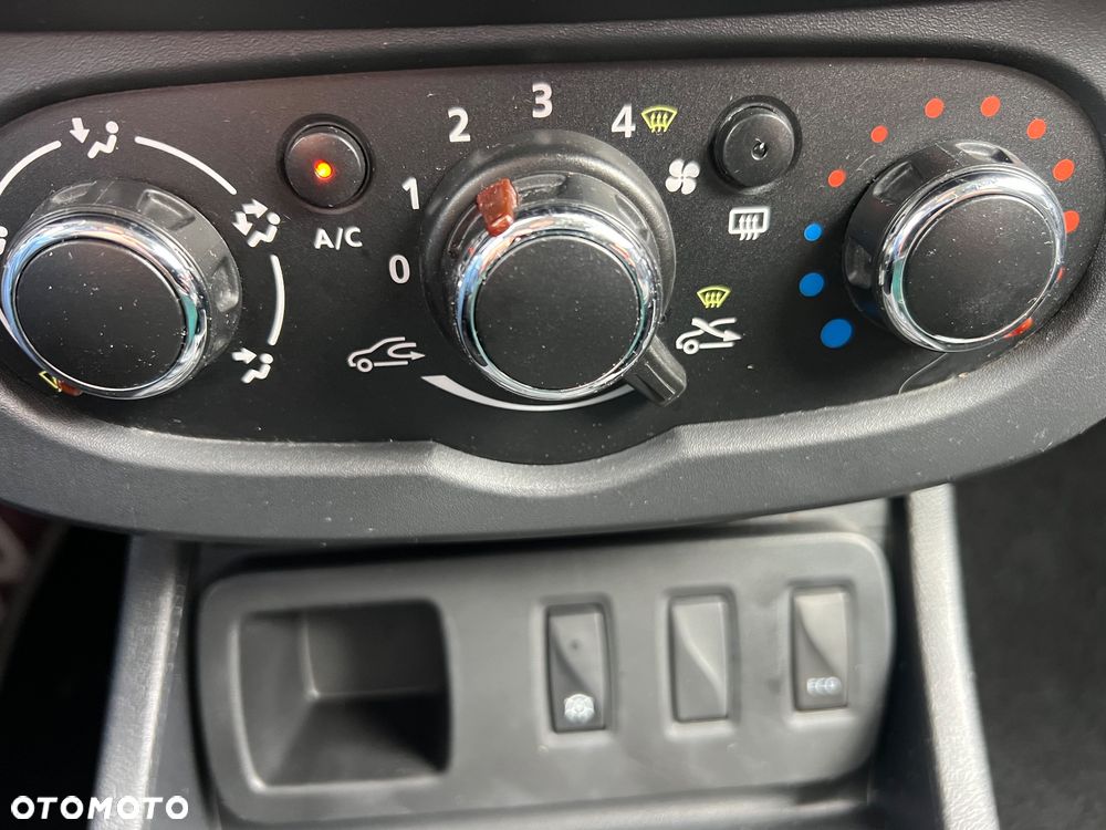 Dacia Duster 1.2 TCe Laureate - 25