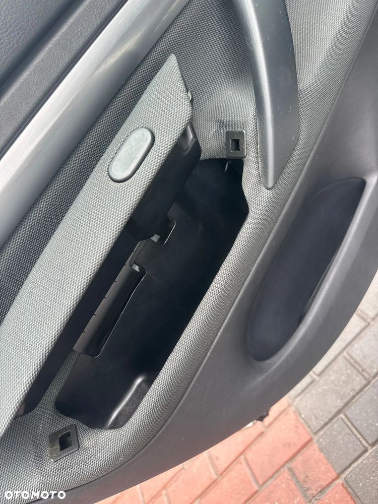 Skoda Superb 2.0 TDI DPF Ambiente - 18