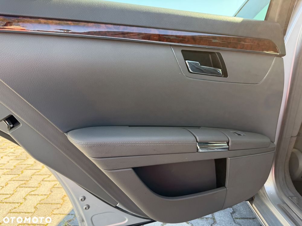 Mercedes-Benz Klasa S 320 CDI DPF 7G-TRONIC - 16