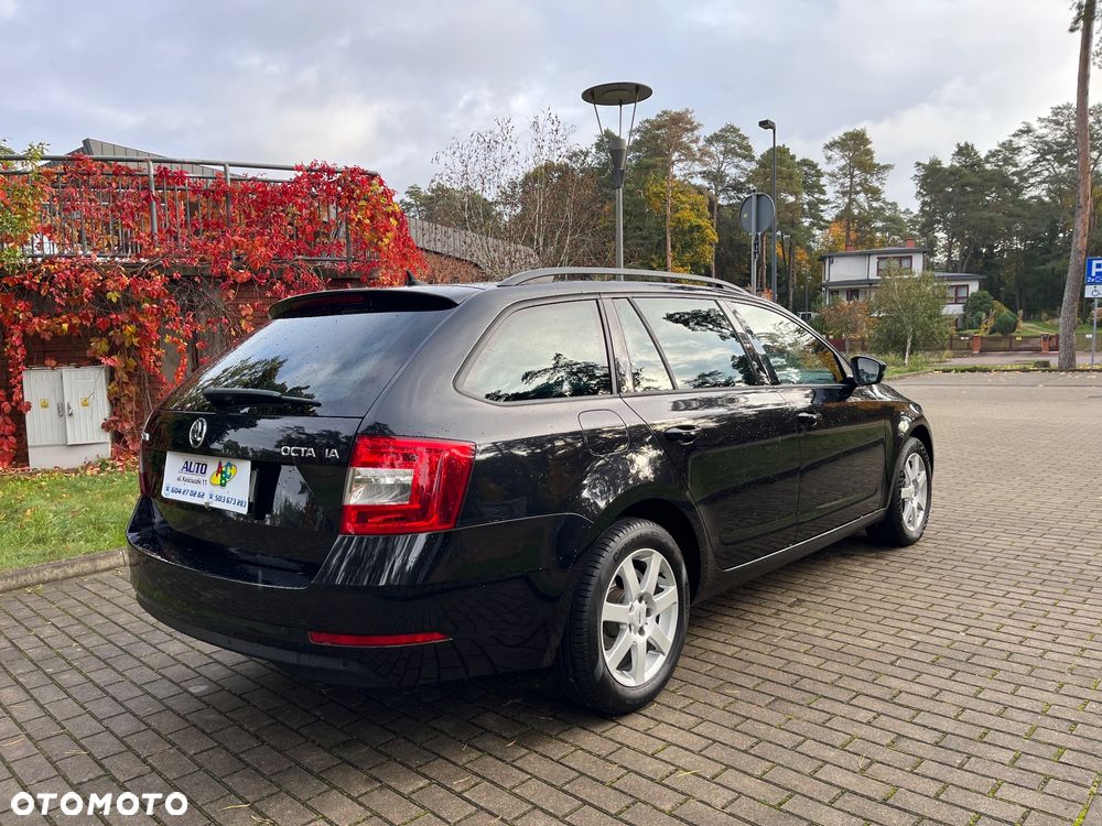 Skoda Octavia 2.0 TDI (Green tec) DSG Ambition - 5
