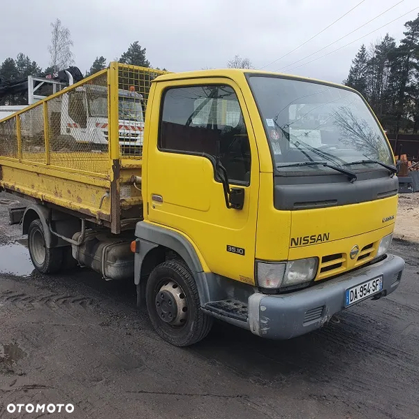 Nissan Cabstar