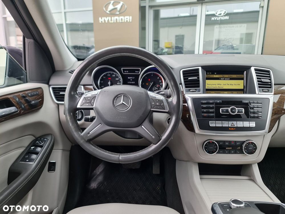 Mercedes-Benz ML 350 BlueTec 4-Matic - 21
