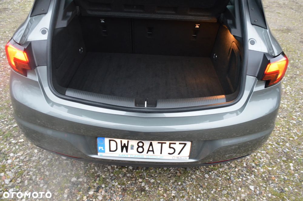 Opel Astra 1.4 T Enjoy - 10