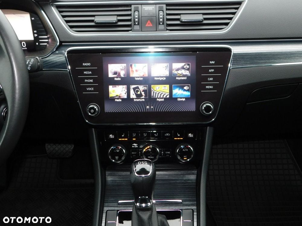 Skoda Superb 2.0 TDI Style DSG7 - 17