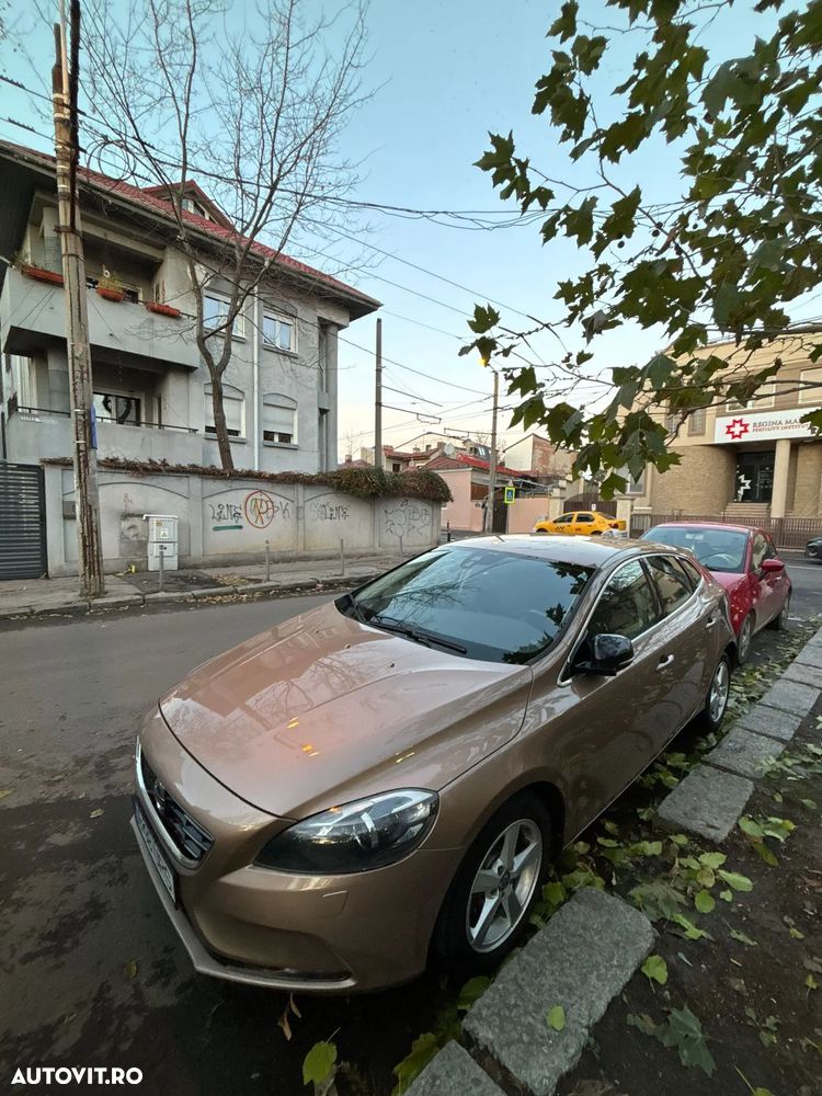Volvo V40 D3 Momentum - 3