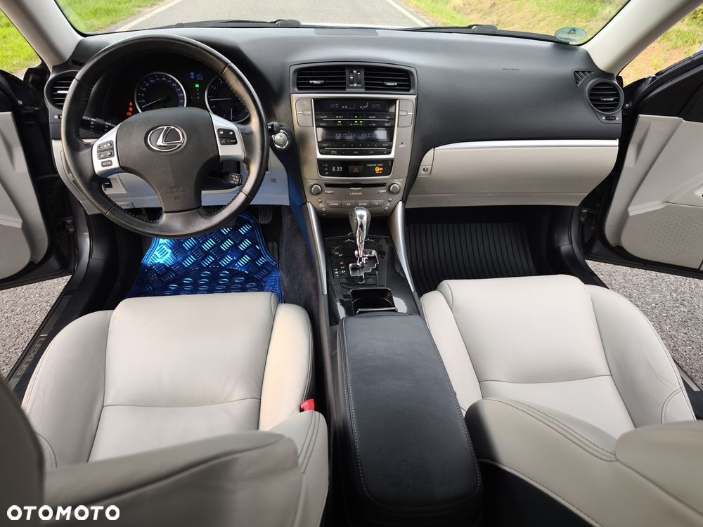 Lexus IS 250 Luxury Line - 9