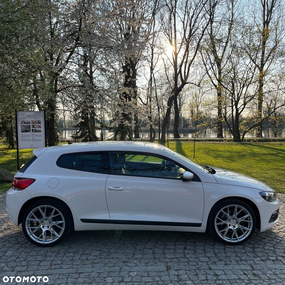 Volkswagen Scirocco - 8