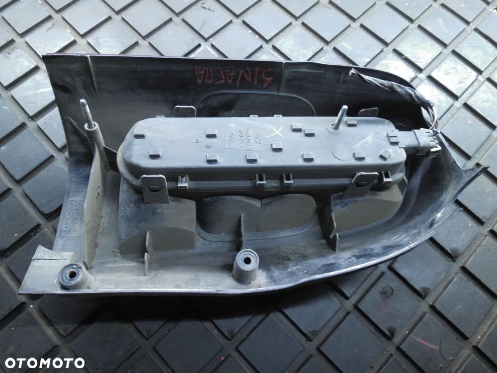 OPEL SINTRA LAMPA TYLNA PRAWA EUROPA POSIADAM 2 SZT - 2