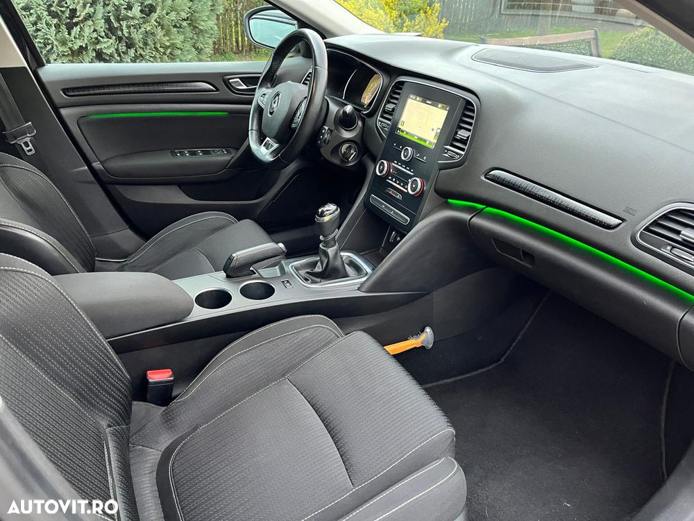 Renault Megane ENERGY TCe 100 INTENS - 17