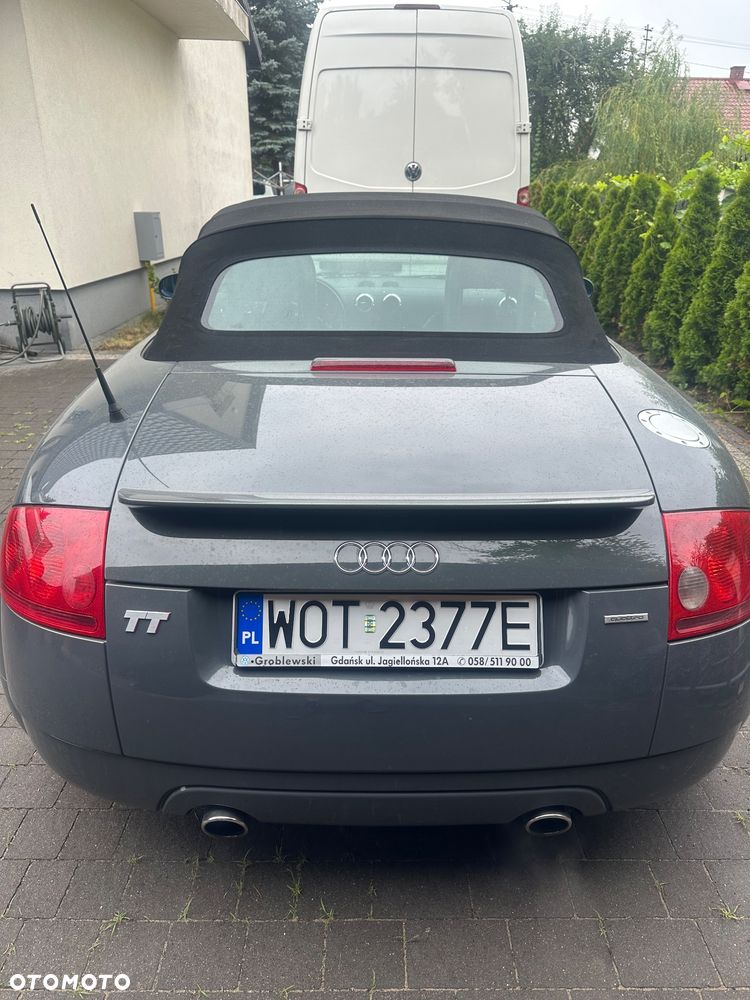 Audi TT Roadster - 4