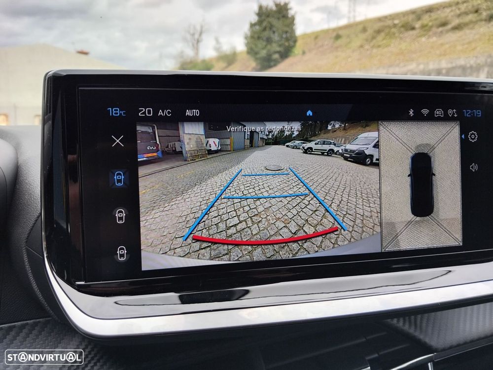 Peugeot 2008 1.2 PureTech Allure - 27