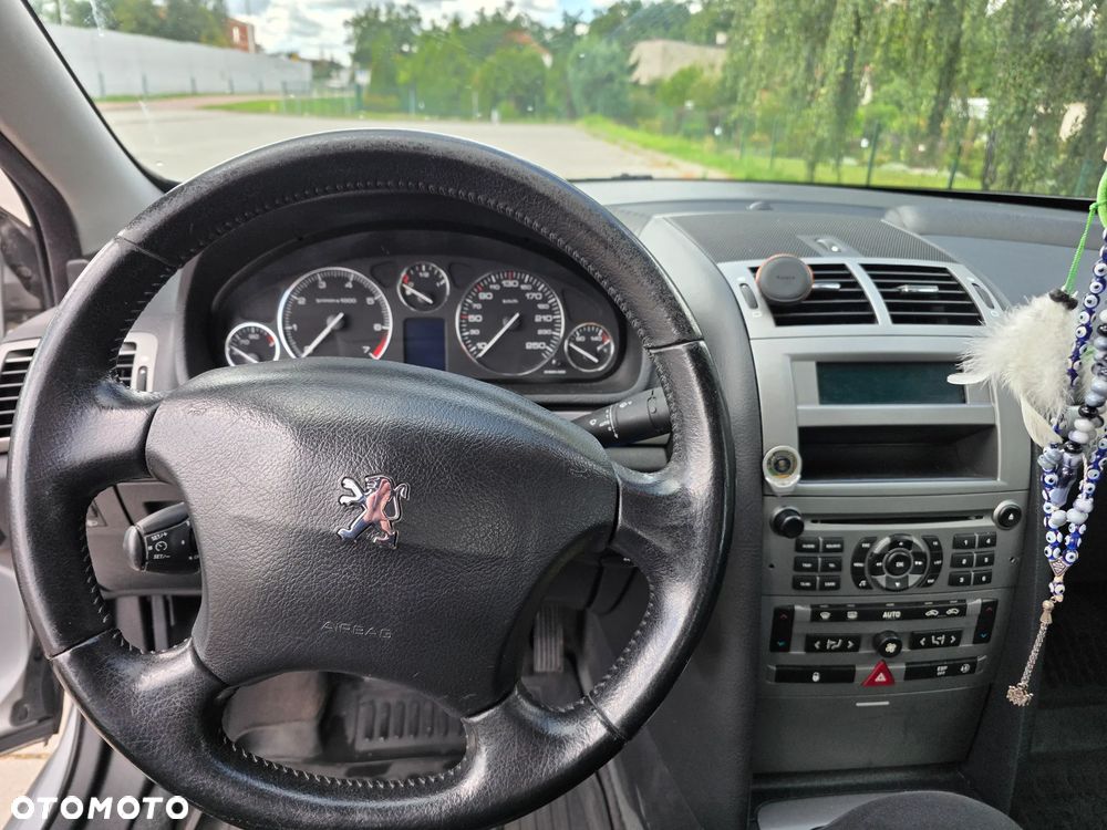 Peugeot 407 - 35