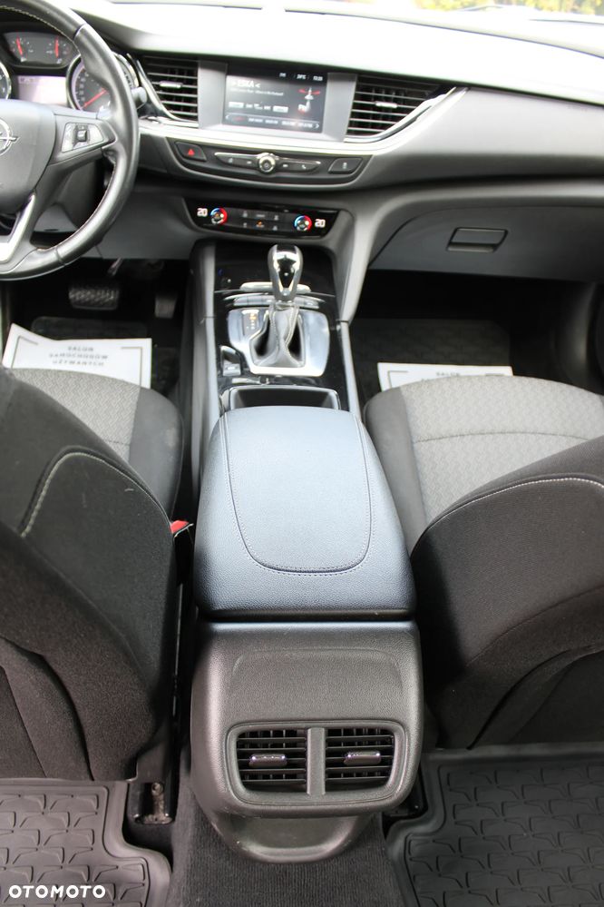 Opel Insignia 1.5 T Elite S&S - 29