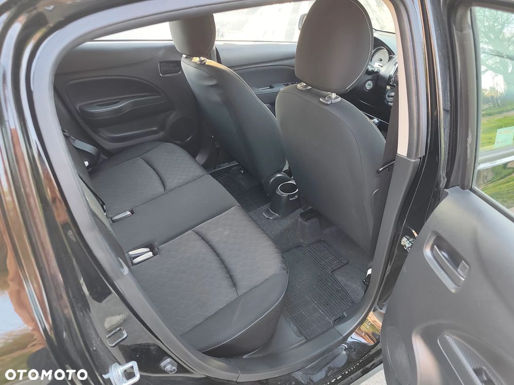 Mitsubishi Space Star - 12