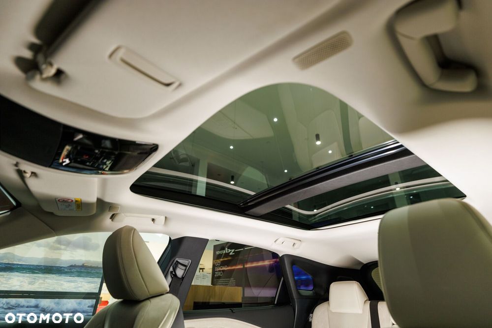 Lexus RX 450h+ Omotenashi - 19