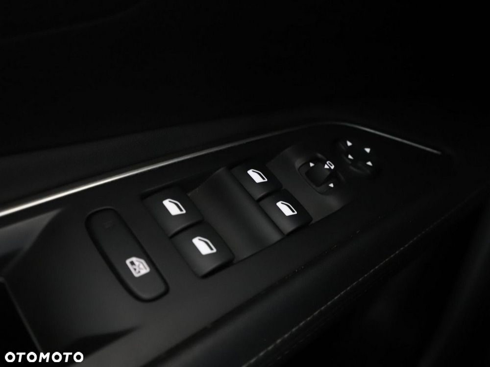 Peugeot 3008 BlueHDi 130 Stop & Start EAT8 Allure Business-Paket - 38