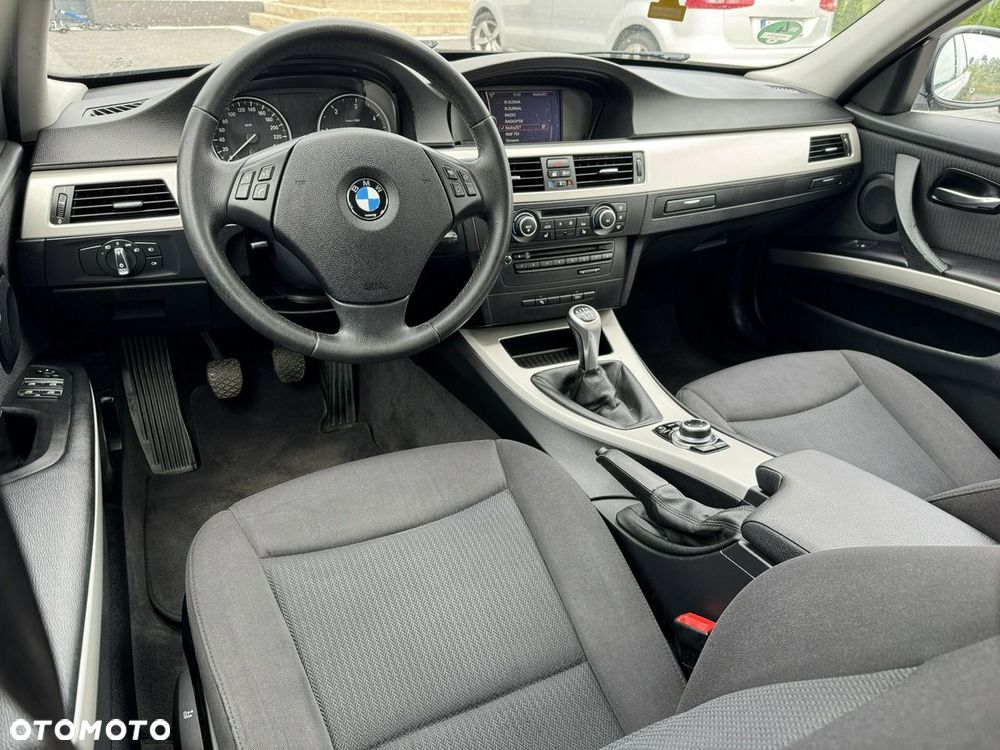 BMW Seria 3 318d DPF Edition Exclusive - 7