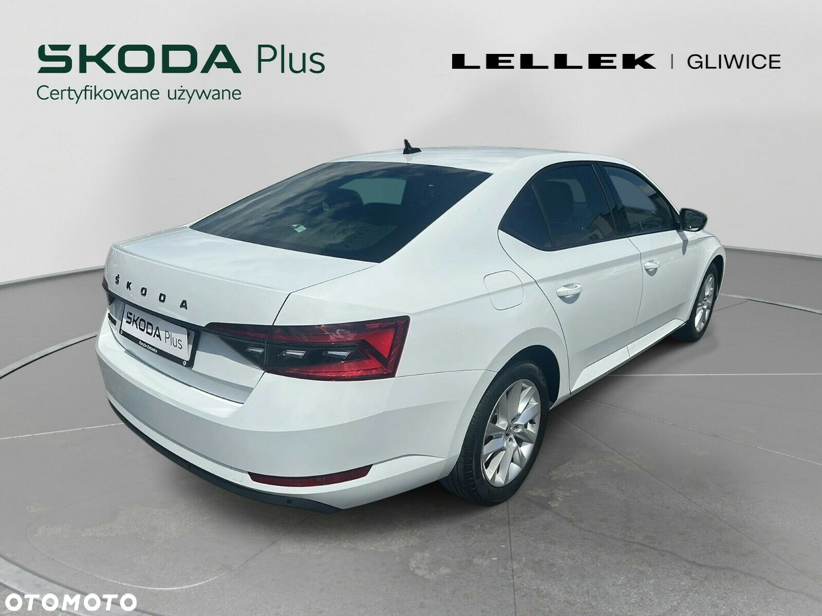 Skoda Superb 2.0 TDI SCR Style DSG - 4