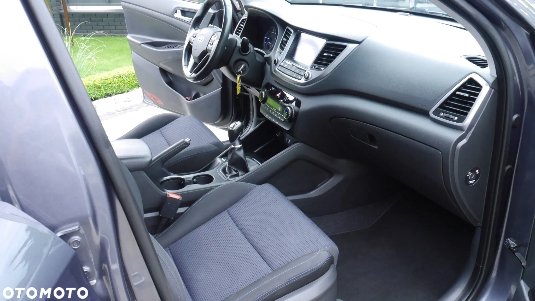 Hyundai Tucson blue 1.7 CRDi 2WD Style - 27