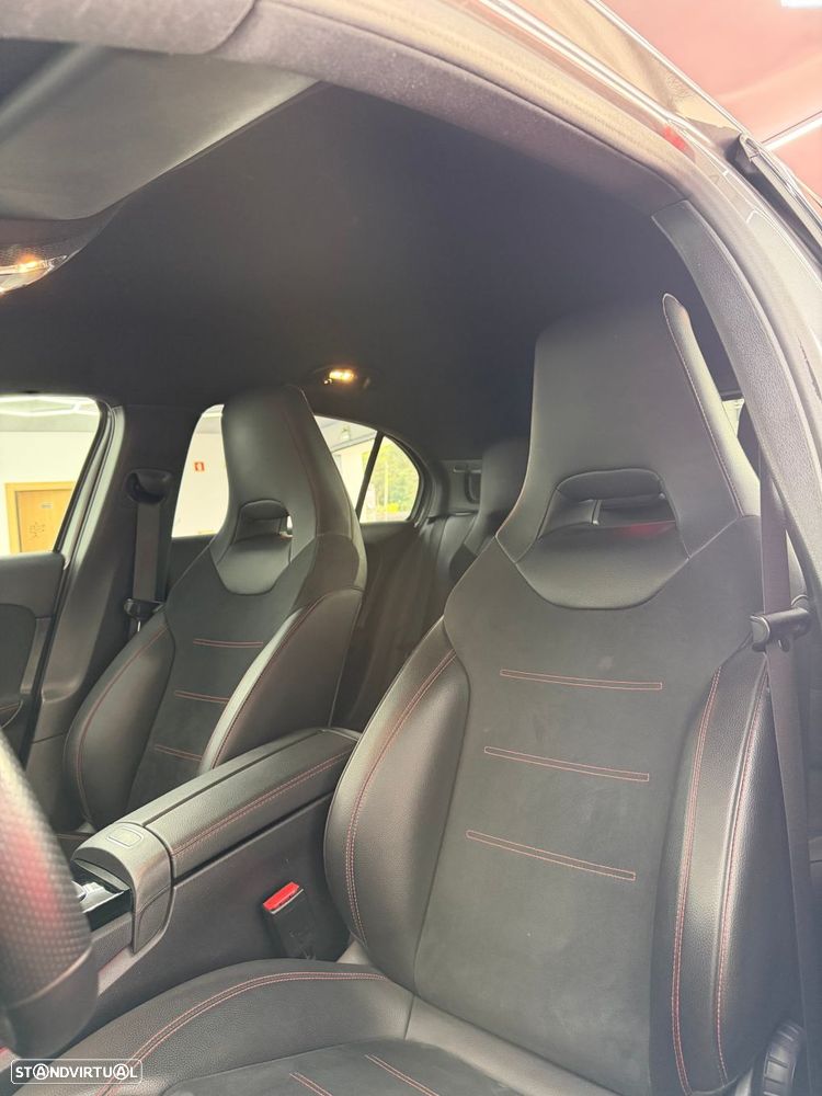 Mercedes-Benz A 200 d 4Matic 8G-DCT AMG Line - 13