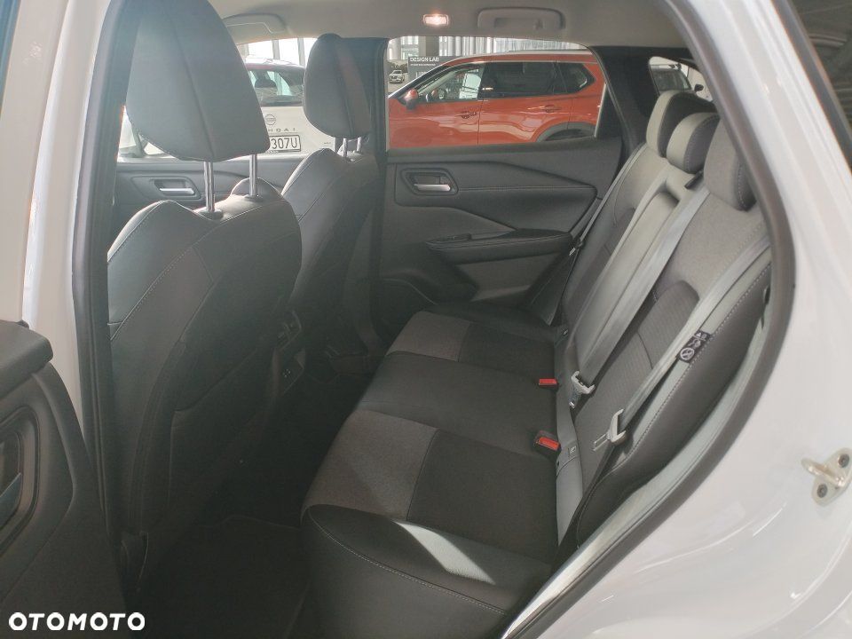 Nissan Qashqai - 11