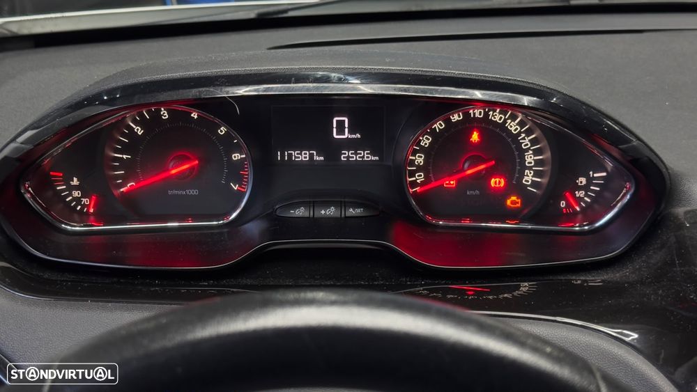 Peugeot 208 PureTech 68 Urban Move - 19