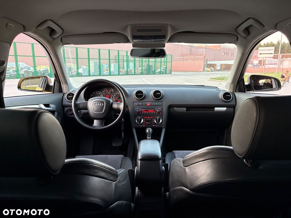 Audi A3 Sportback 3.2 quattro (DSG) S tronic Ambition - 13