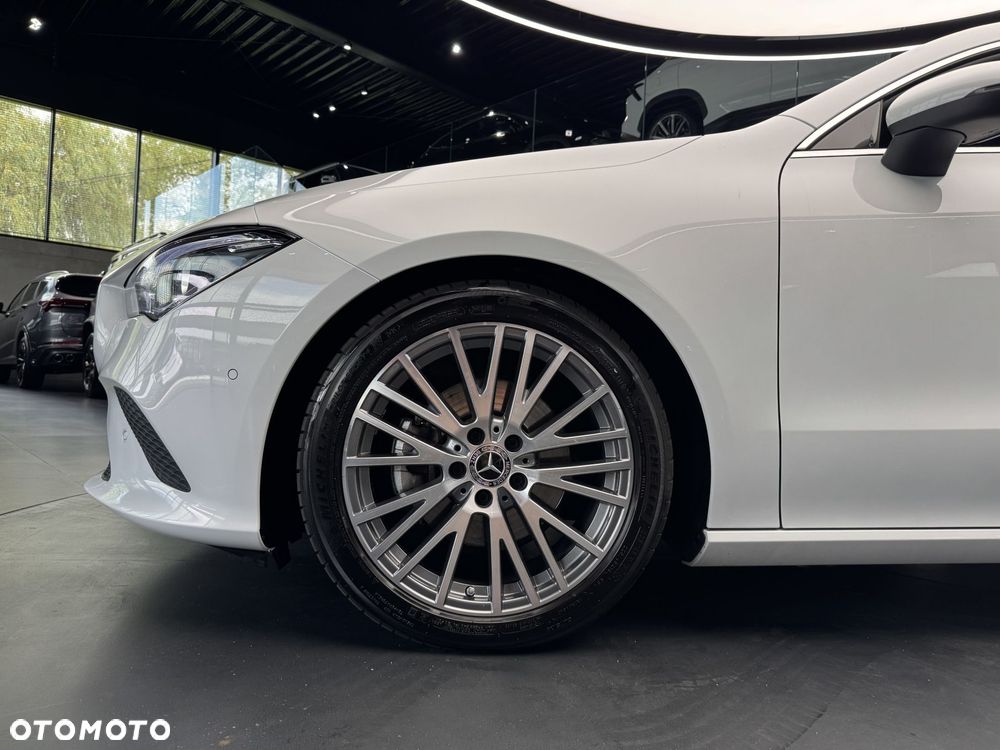 Mercedes-Benz CLA 180 d Progressive 8G-DCT - 21