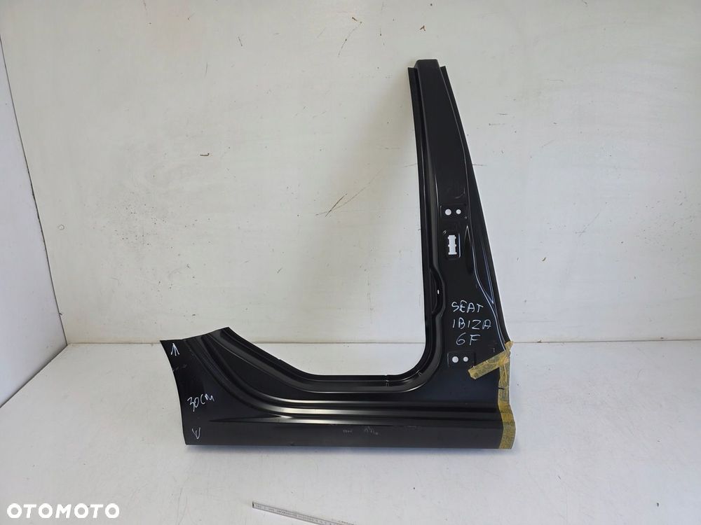 Próg prawy tył poszycie SEAT Ibiza V 5 6F0 - 1