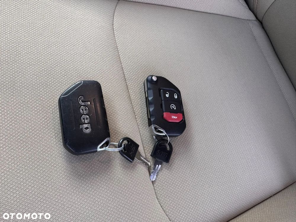 Jeep Wrangler - 13