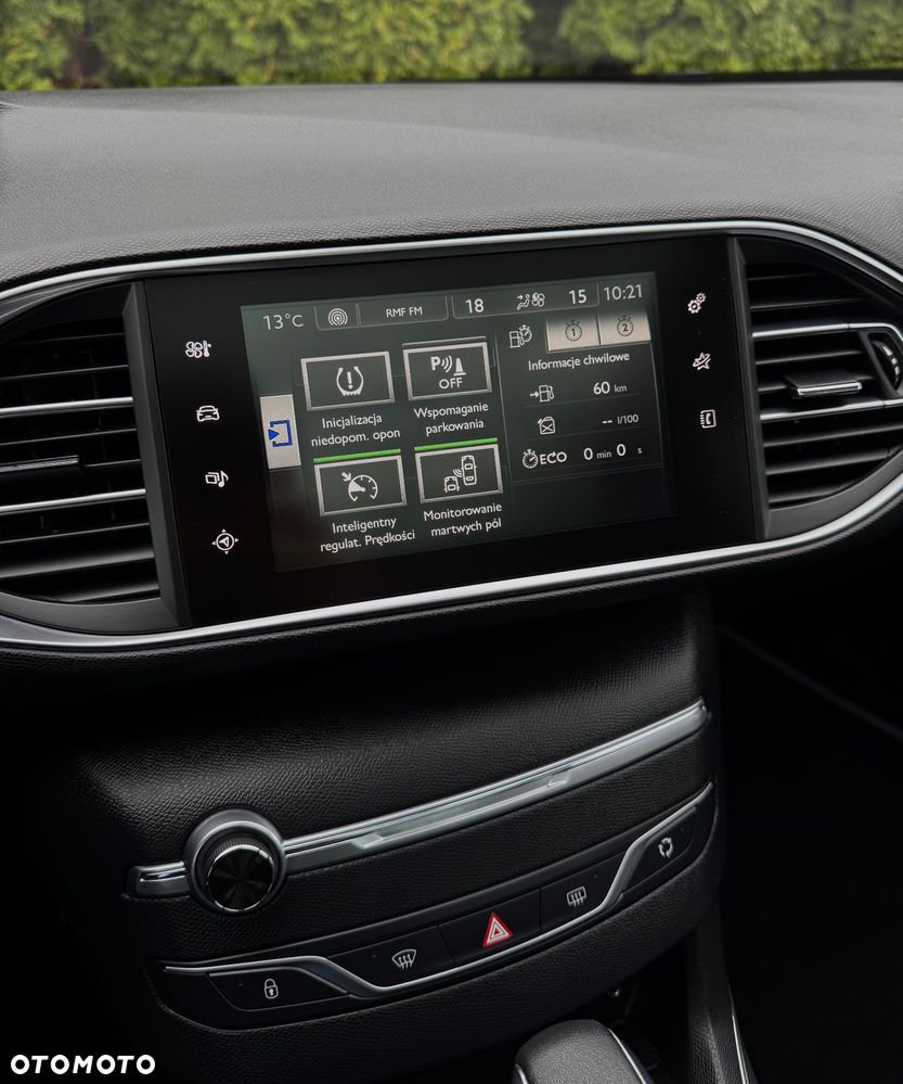 Peugeot 308 BlueHDi 150 EAT6 Stop & Start GT-Line Edition - 28