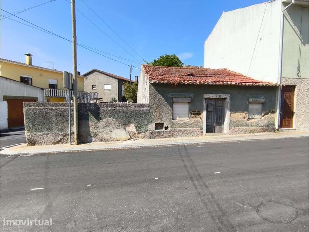 Moradia para reconstrução - Grande imagem: 2/3