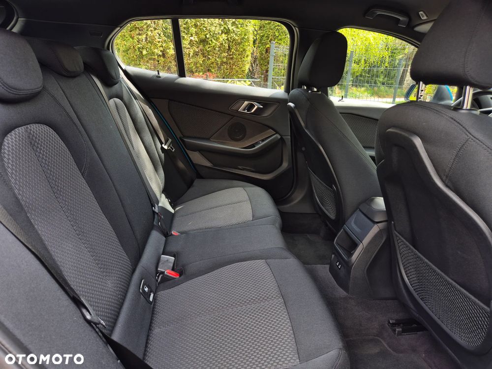 BMW Seria 1 118i Sport Line - 11