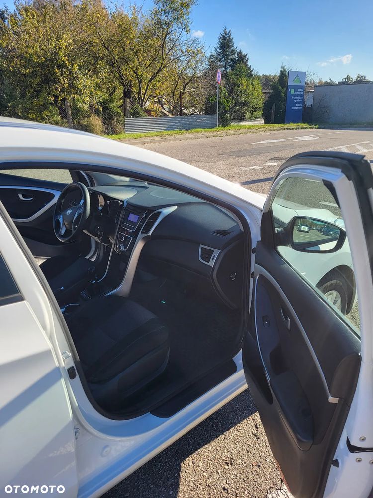 Hyundai i30 1.6 CRDi BlueDrive Classic - 12