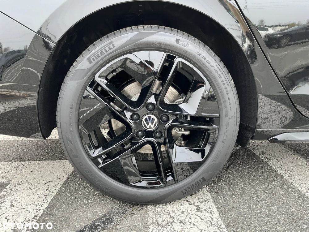 Volkswagen Passat - 27