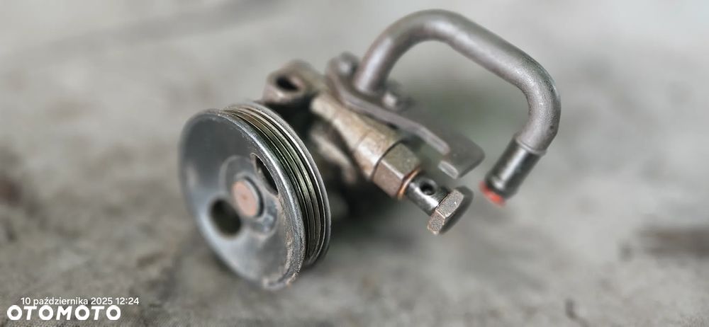 Pompa wspomagania Hyundai Getz 1,3 i 12V 2004r 57110-1C301 - 1