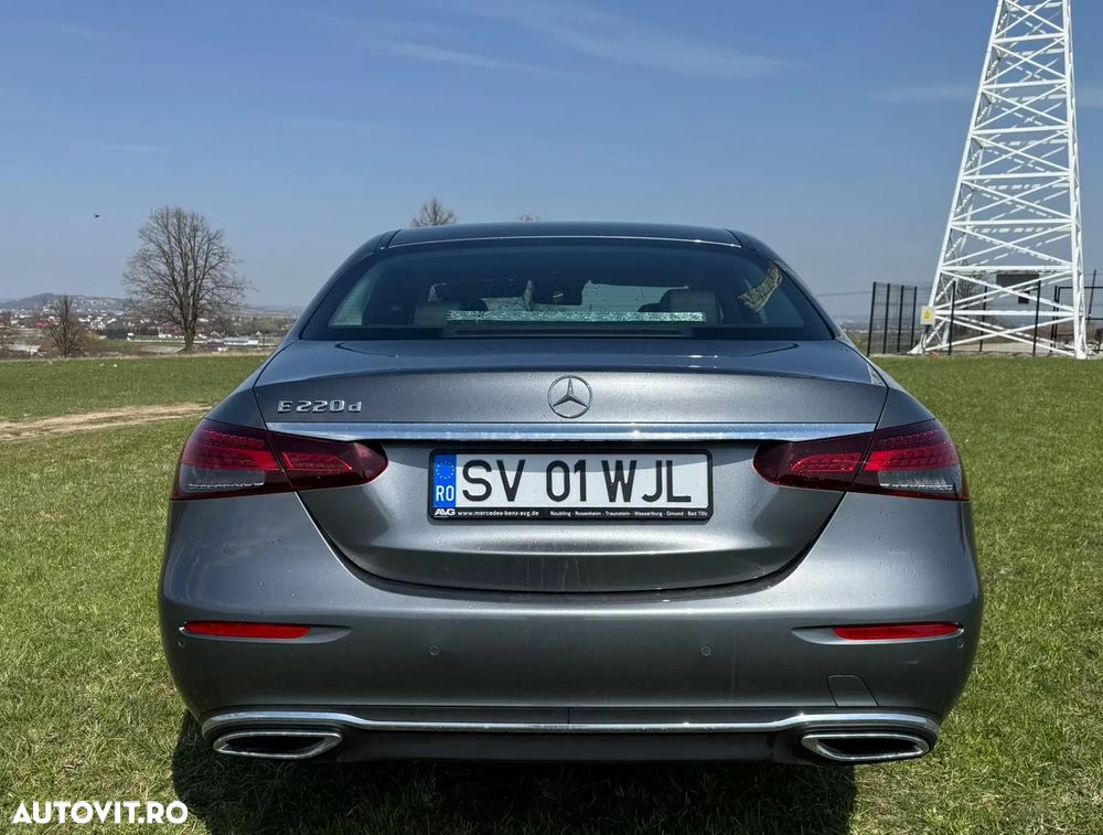 Mercedes-Benz E 220 d 9G-TRONIC - 2