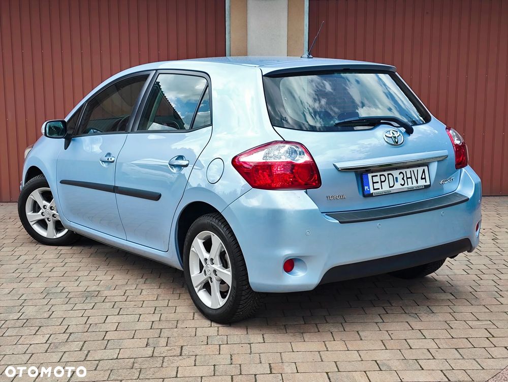 Toyota Auris 1.6 Executive - 16