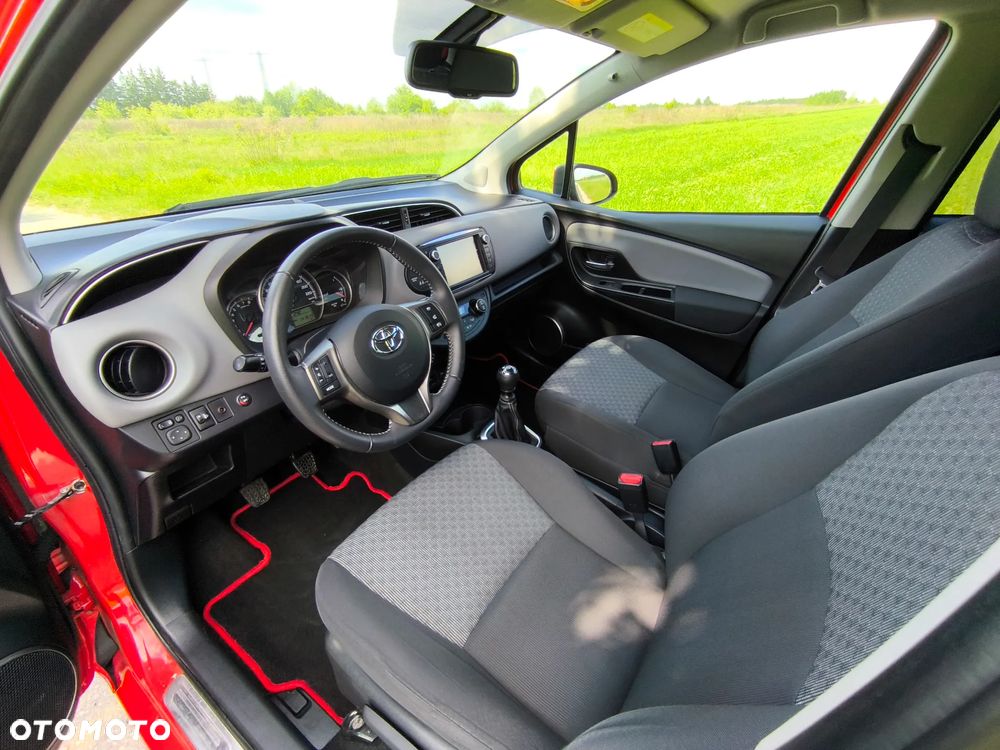 Toyota Yaris 1.33 VVT-i Executive - 19