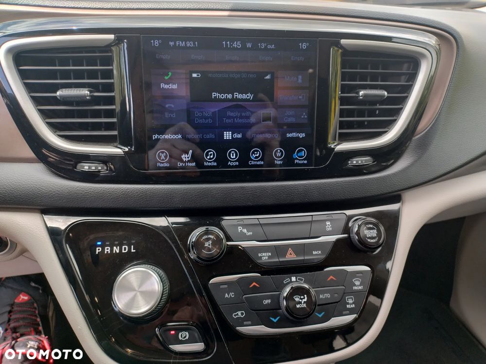 Chrysler Pacifica - 19