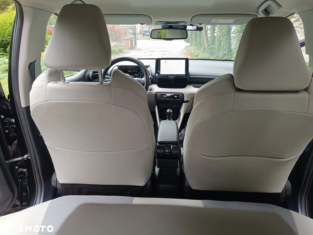 Toyota Yaris - 5