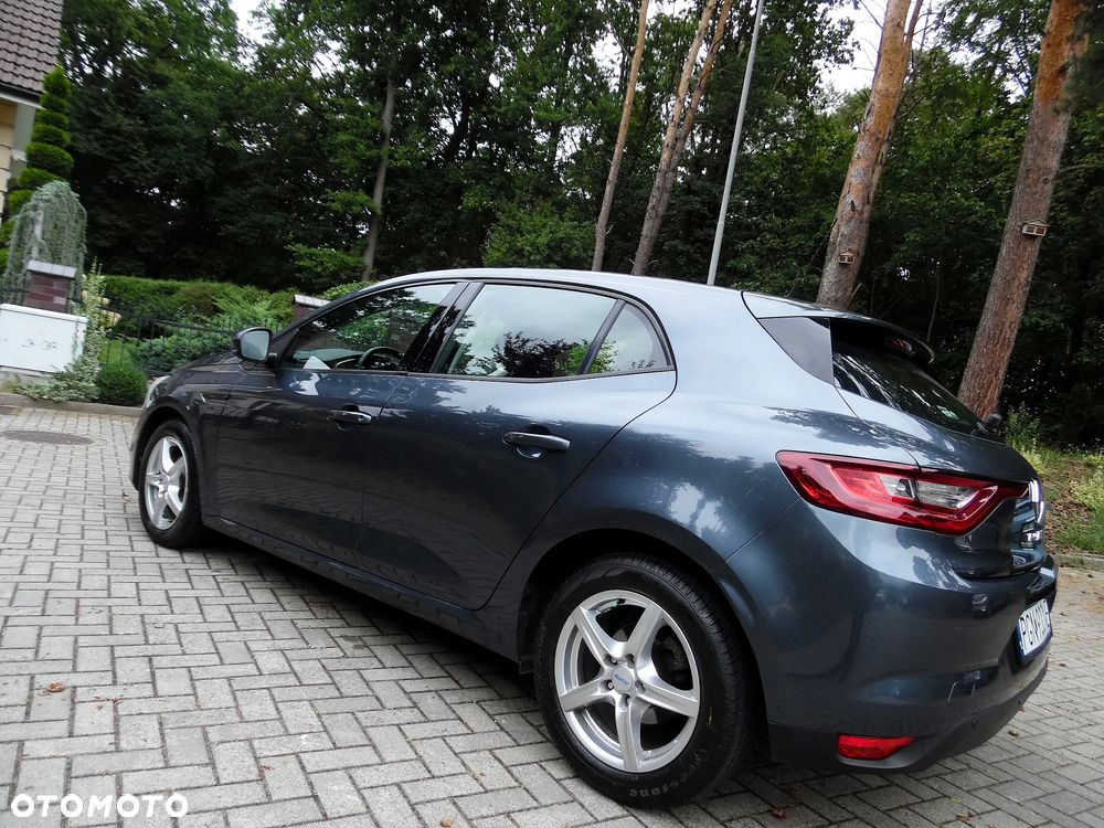 Renault Megane ENERGY TCe 100 PLAY - 5