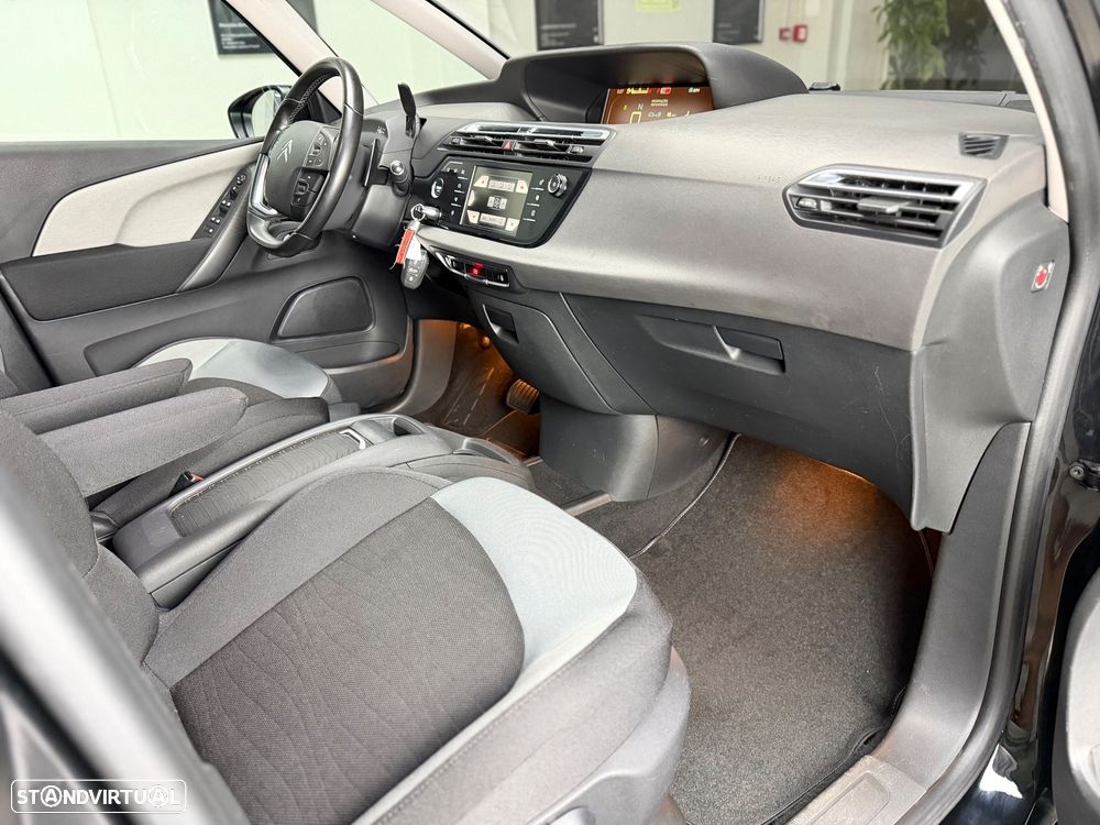 Citroën C4 Grand Picasso 1.6 e-HDi Intensive ETG6 J17 - 25
