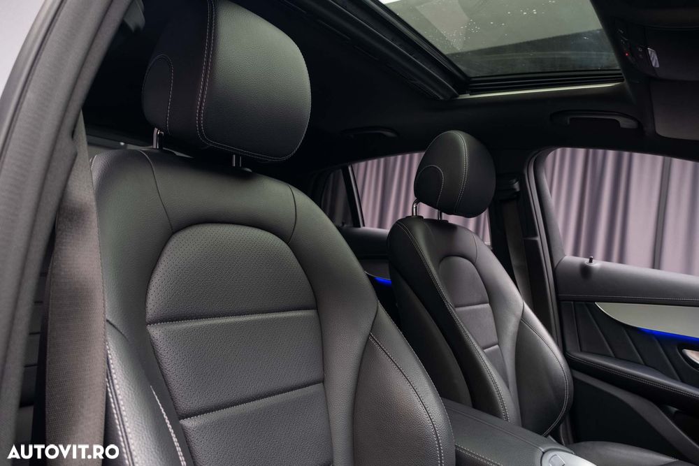 Mercedes-Benz GLC Coupe 300 4MATIC MHEV - 39