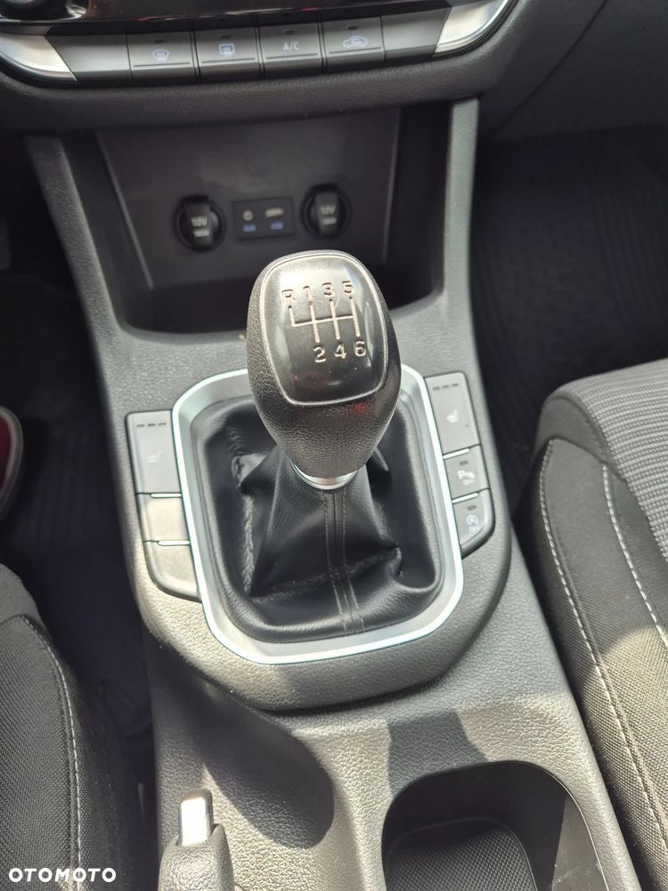 Hyundai i30 1.4 Premiere Comfort - 15