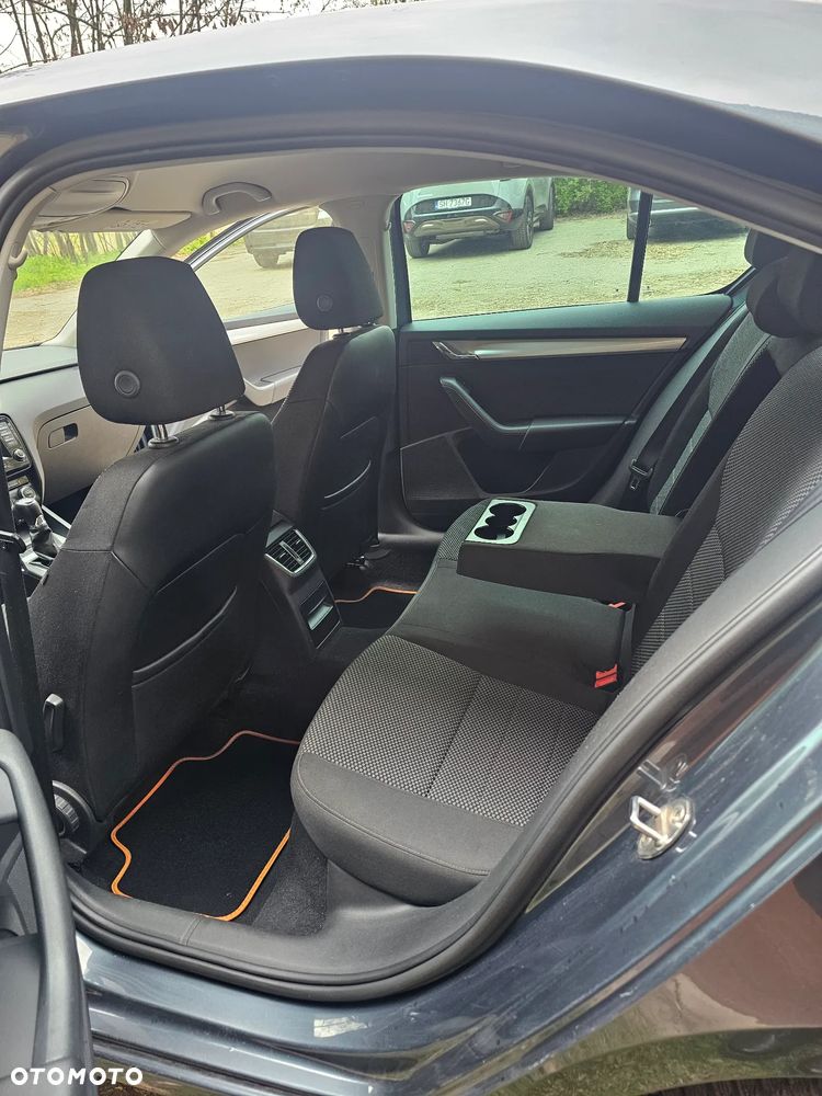 Skoda Octavia 1.4 TSI Ambition - 8
