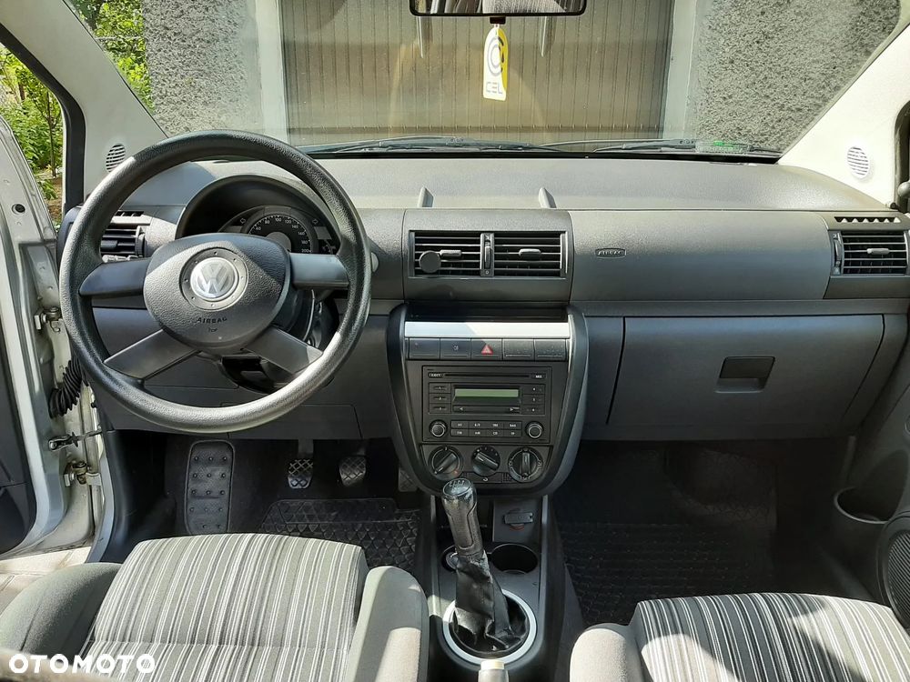 Volkswagen Fox 1.2 - 13